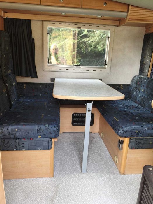 Autocaravana Challenger 103GA em ótimo estado, modelo de 2001