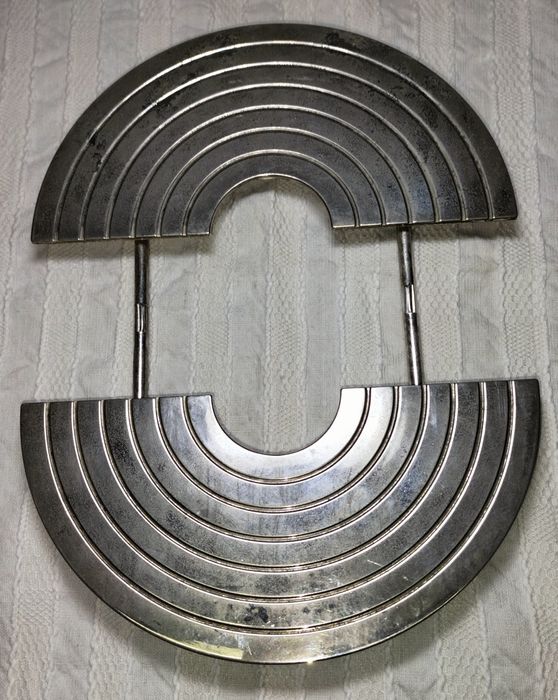 Antiga Base em Casquinha para Travessas/ Pratos