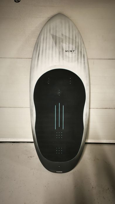 WingboardGong Mint  FSP Pro - Full Carbon - Impecável (c/ FootStraps)