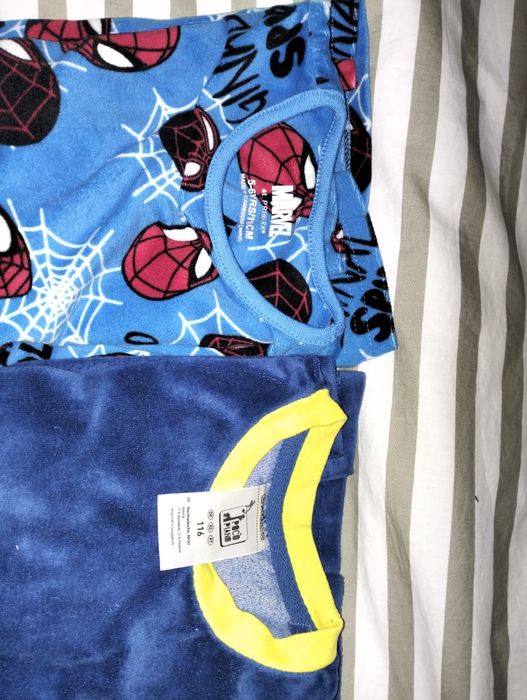 2 pijamas 5/6anos