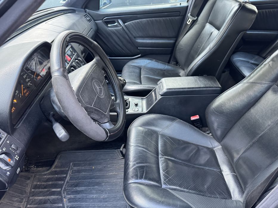 Mercedes-benz C230