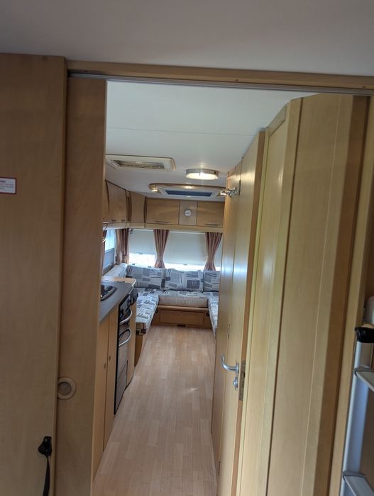 Caravana/ Rodado Duplo / 6 pessoas/levo ao local