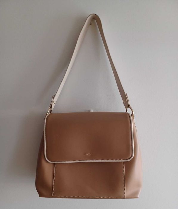 Carteira VilaNova cor Camel claro