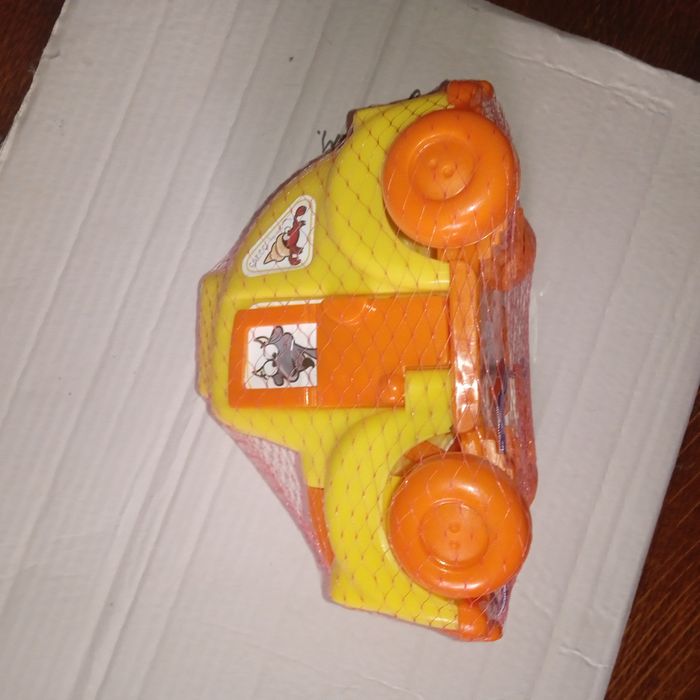 Дитяча машинка. Нова.