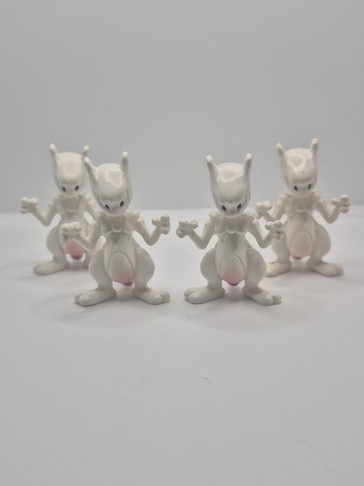 Figurki Pokemon TOMY Mewtwo lata 90 Oryginalna