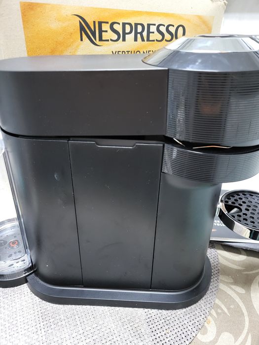 Maquina nespresso vertuo next