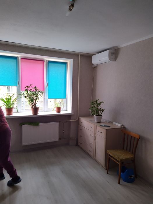 Продам кімнату святошинський район