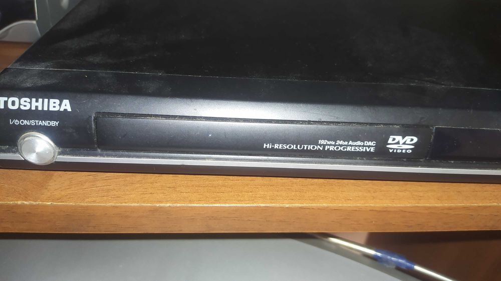 Продам ДВД програвач