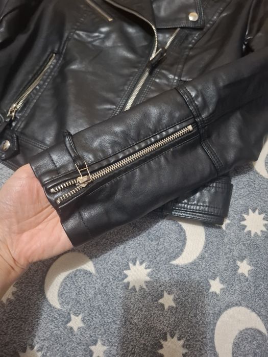 Шкіряна куртка осінь-весна