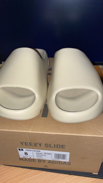 Yeezy Slide bone 42