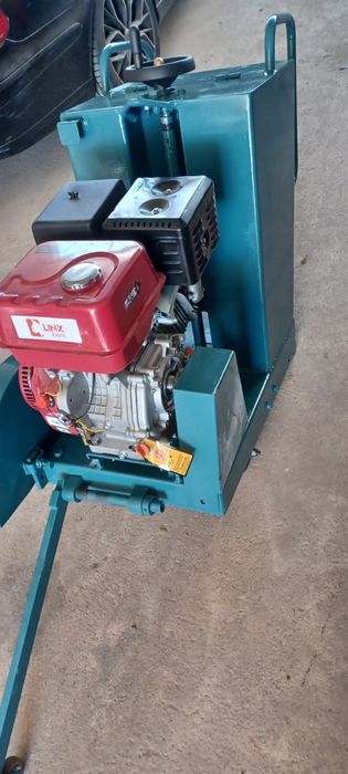 Vendo maquina de cortar asfalto