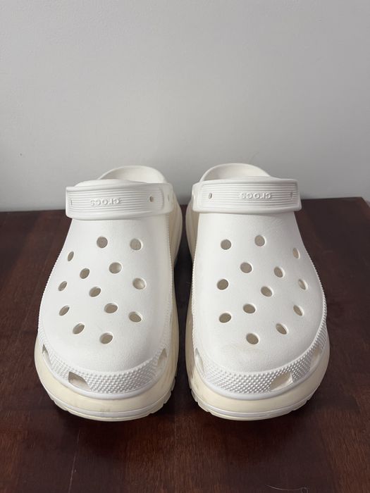 Crocs Classic Mega Crush Clog White W8