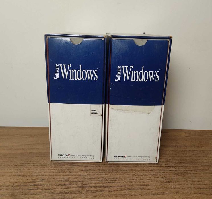 museu informática: caixas Microsoft Windows década de 90