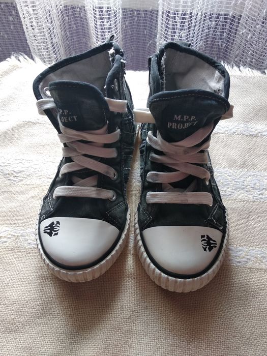 Кеди завищені 31 р.