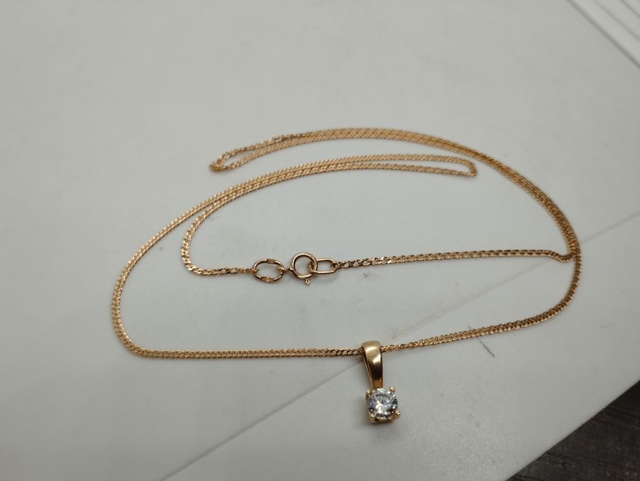 Золотая цепочка с кулончиком 2.63 грамма 50 см