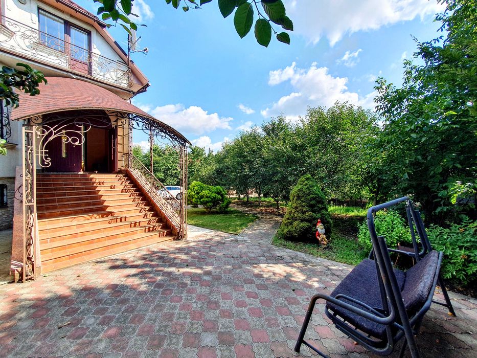 Здається 5-ти кімнатний БУДИНОК з ремонтом, котел на дровах/генератор.