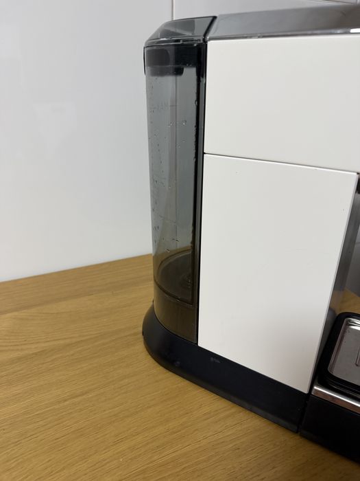 DeLonghi Dedica EC685W
