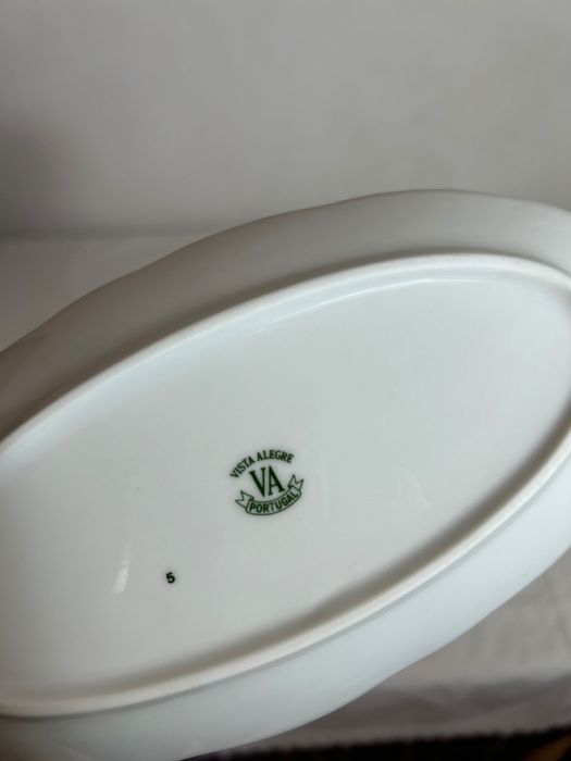 Serviço completo Vista Alegre, conjunto Grândola com 44 anos