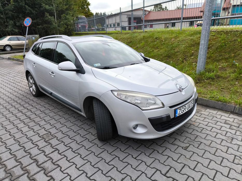 Renault Megane Renault Megane III Grandtour 1.6 16V 110 km 81 kw 2009 rok