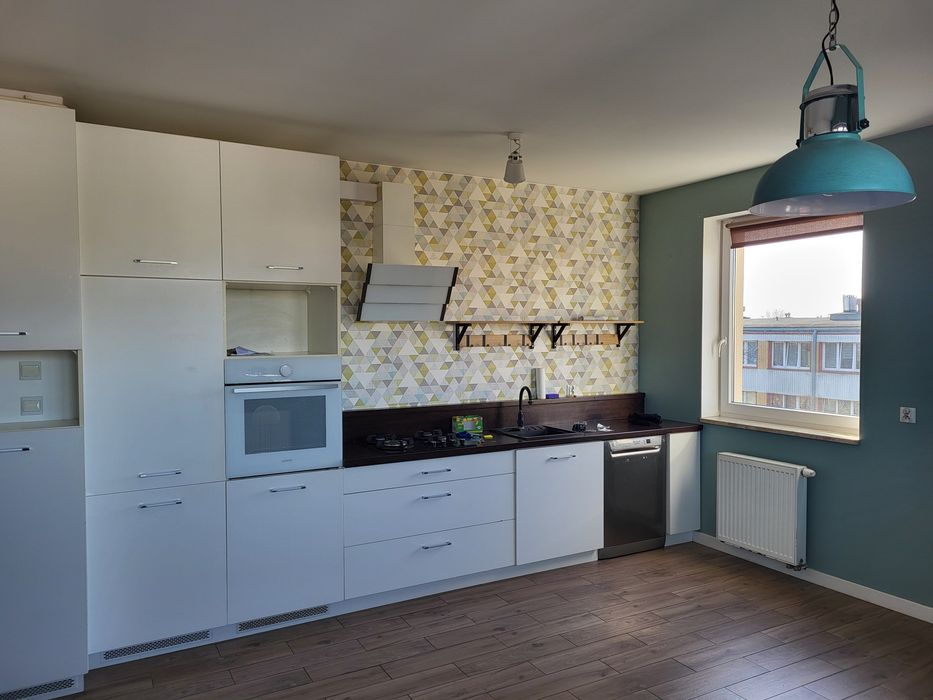 Zestaw mebli kuchennych ze sprzętem