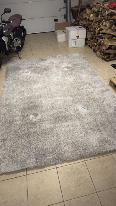 Vemdo tapete cinza de pelo 2x3m