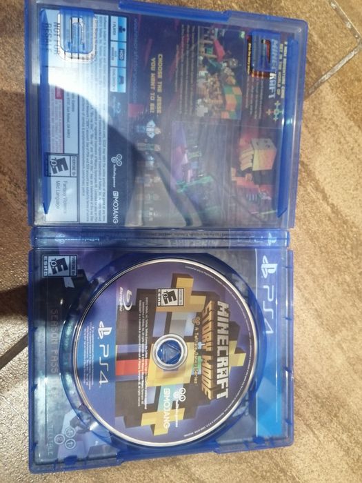 Gra na ps4 minecraft story mode