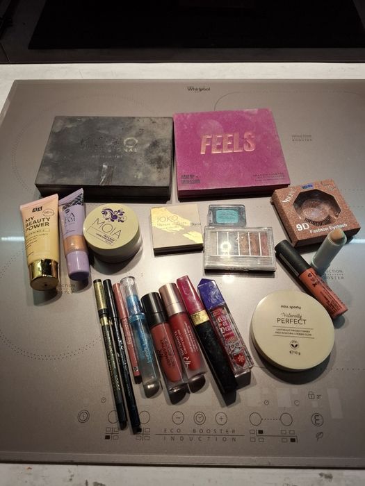 Duży zestaw używanych kosmetyków Kobo, Mateusz Obsessions, Essence i i