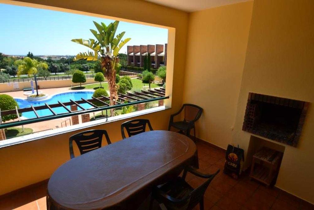 Vilamoura - Apartamento com churrasqueira na varanda com vista piscina