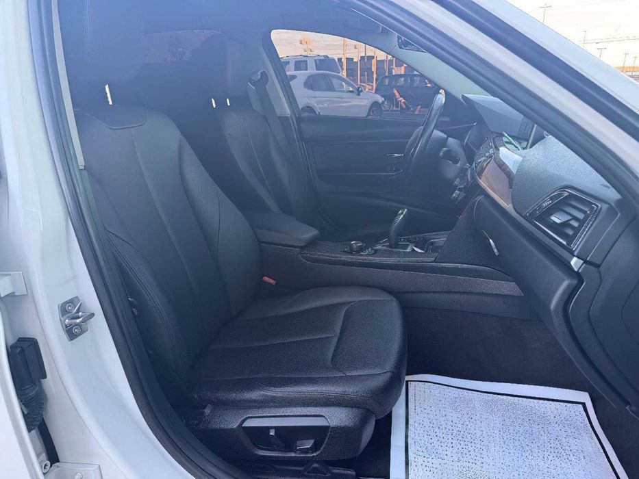 BMW 3 Series 328i      2014