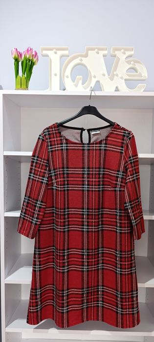 Czerwona świąteczna sukienka w kratkę rozmiar XL