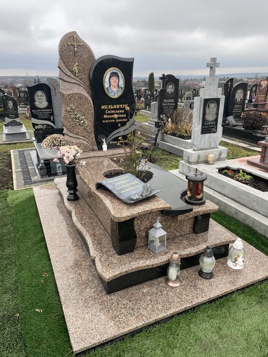 Памʼятники з граніту, європейські памʼятники, елітні памʼятники