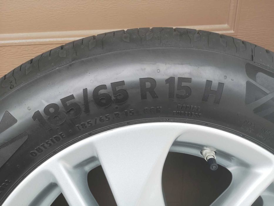 Opony z felgami do Toyota Yaris 2024