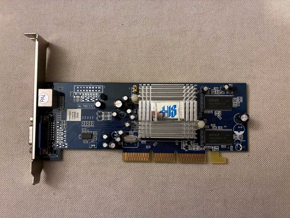 HIS Radeon 9250 / 128 MB DDR / 64 bit / AGP x4 x8