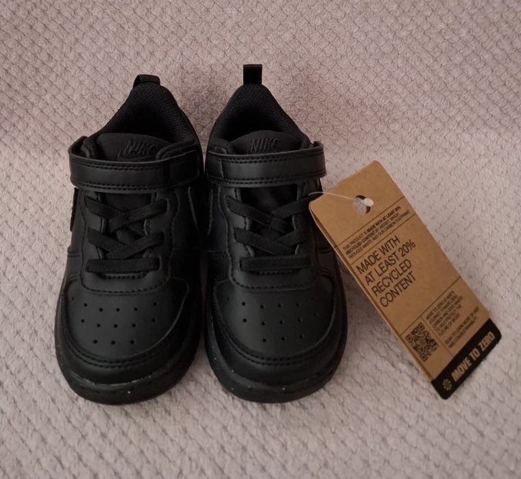 Nowe Nike Court Borough Low Recraft