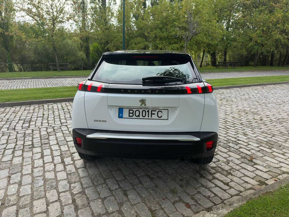 Peugeot 2008 1.5 excelente estado 2020