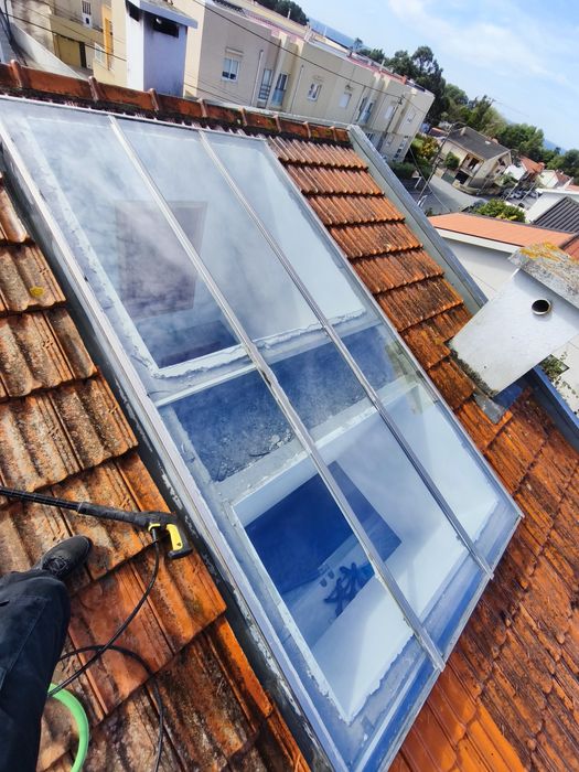 Limpeza de Caleiras e Telhados