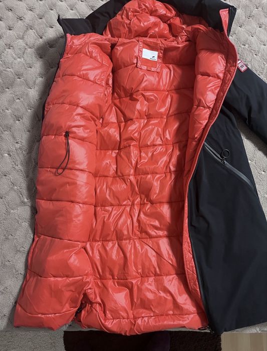 Жіноче зимове пальто,пуховик