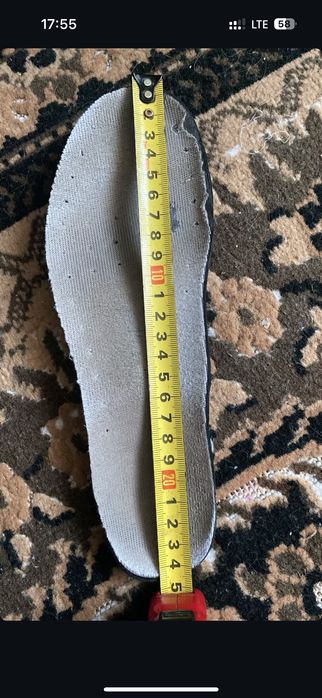 Волейбольні кросовки Mizuno