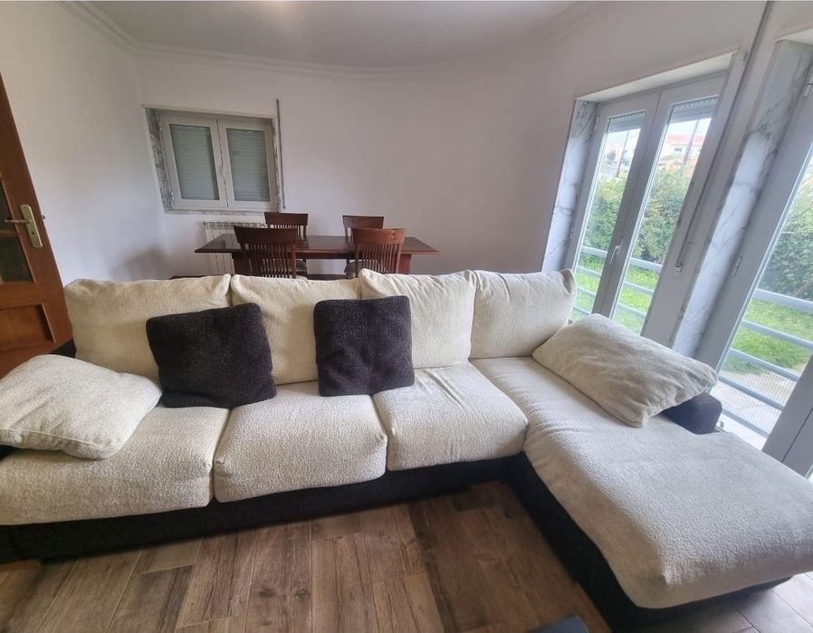Sofá com chaise longue