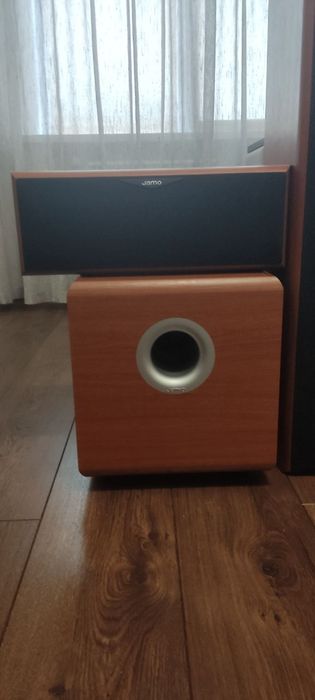 Акустична система Jamo 5.1 (E350 + E3 + E3CEN + E3SUB) | Данія
