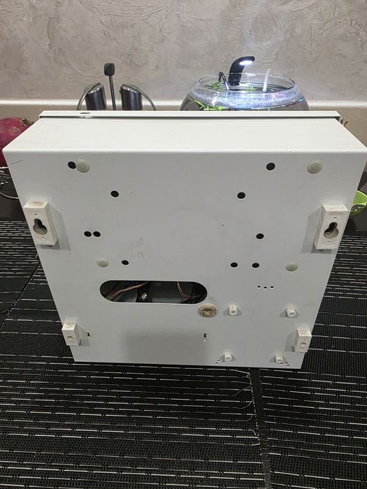 Контрольна панель охоронної сигналізації ППКОП «Лунь-11» mod 5. 
Підт