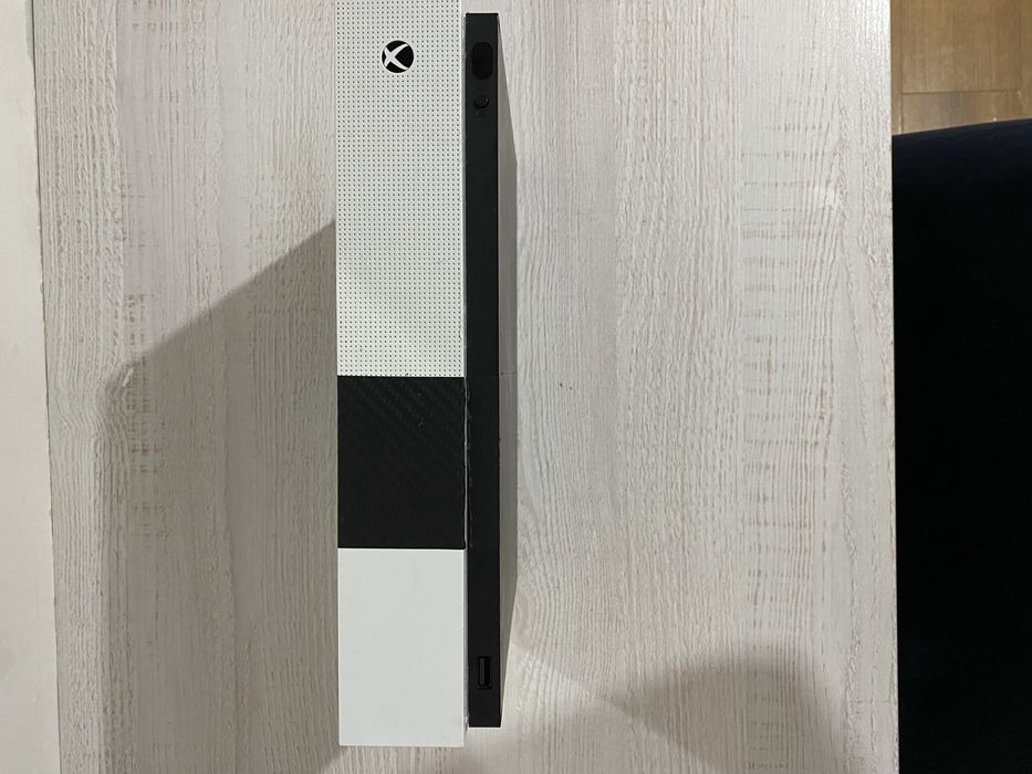 Xbox One S All Digital Edition