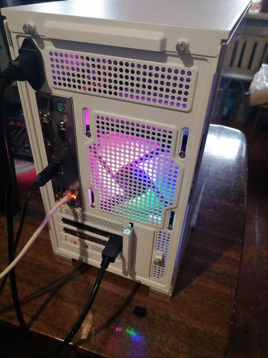 Игровой ПК Ryzen 5 3600/DDR4 32 GB/1 TB SSD/B 550/RTX 3060TI