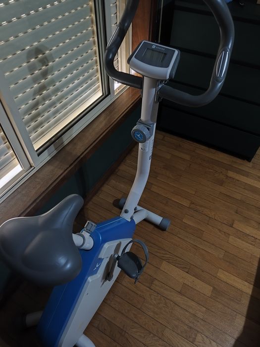 Stationary Bicycle515365894525429764