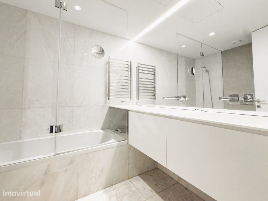 Apartamento T3 de luxo com garagem em Lisboa