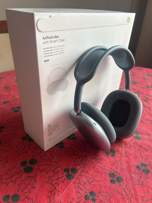 Airpods max semi novo
