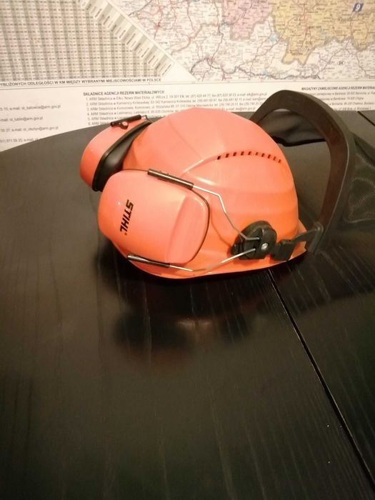 Kask ochronny BHP ochrona twarzy i słuchu