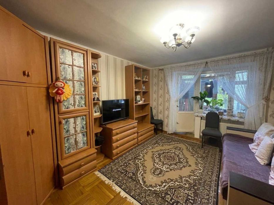 Продам 2к двокімнатна  квартира, Чешка, АГВ, Вишенька