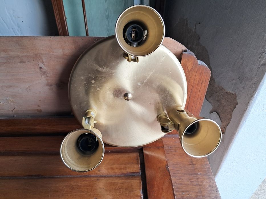 Candeeiro tecto 3 lampadas novo