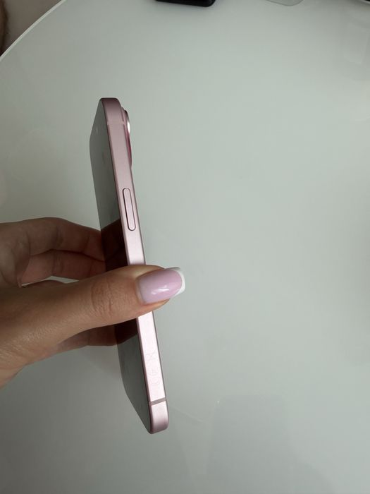 Iphone 15  128 gb różowy
